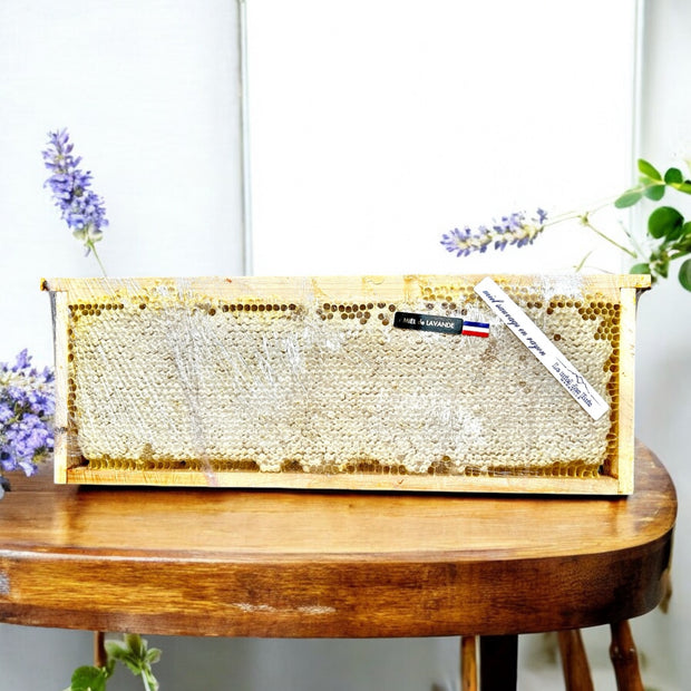 Raw honey on the shelf / Provence 