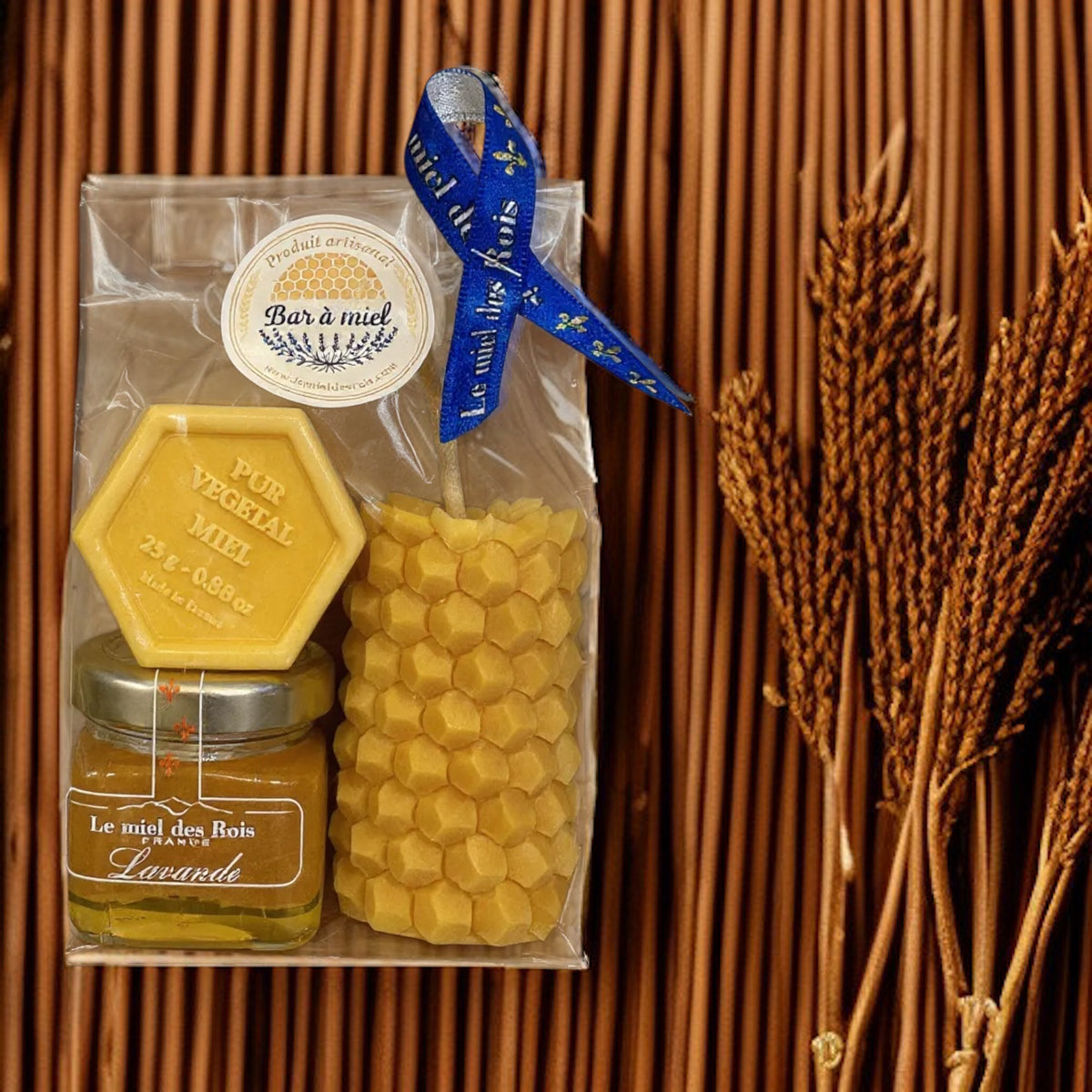 Coffret cadeau artisanal – Miel de Lavande de Provence, bougie en cire d’abeille & savon au miel